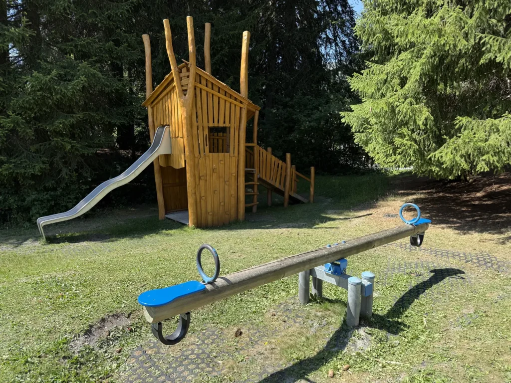 Valbella, Spielplatz, Kletterturm